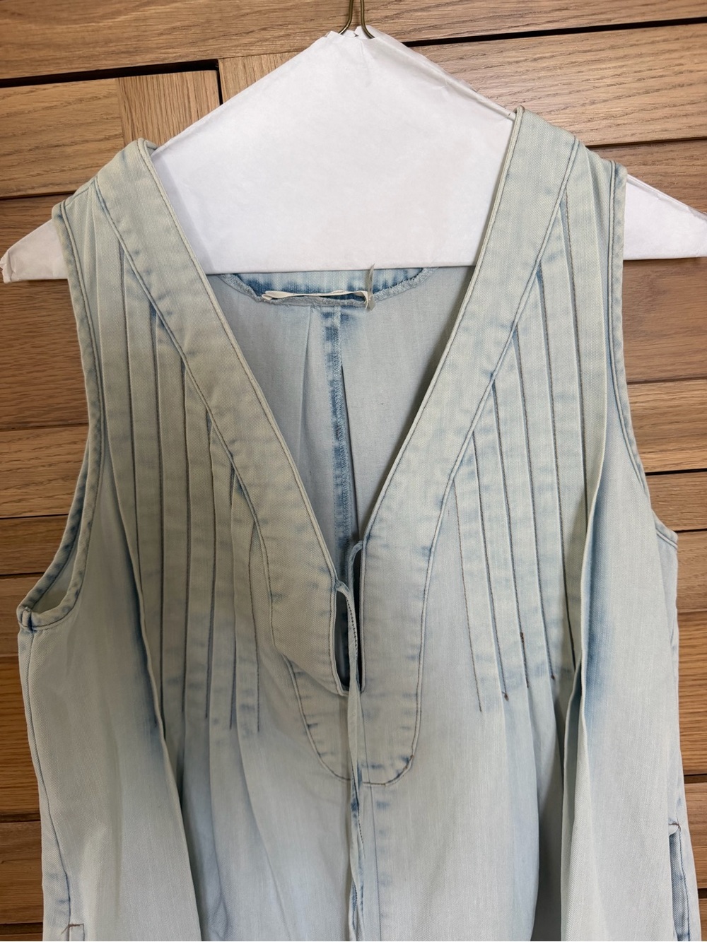 Women's Denim Sleeveless V-Neck Romper - Picture 6 of 15